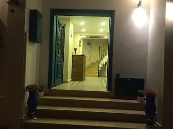 Necdet Kaptan Butik Otel 호텔 보즈자아다