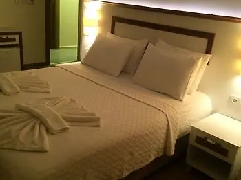 Necdet Kaptan Butik Otel 보즈자아다
