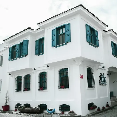 Necdet Kaptan Butik Otel 호텔