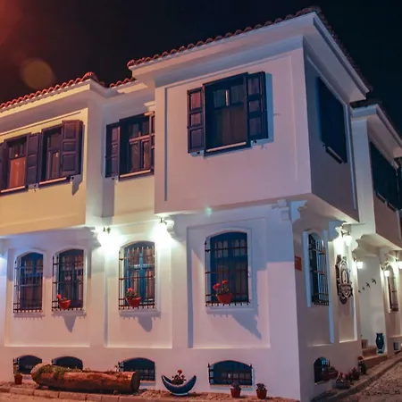 Necdet Kaptan Butik Otel 보즈자아다
